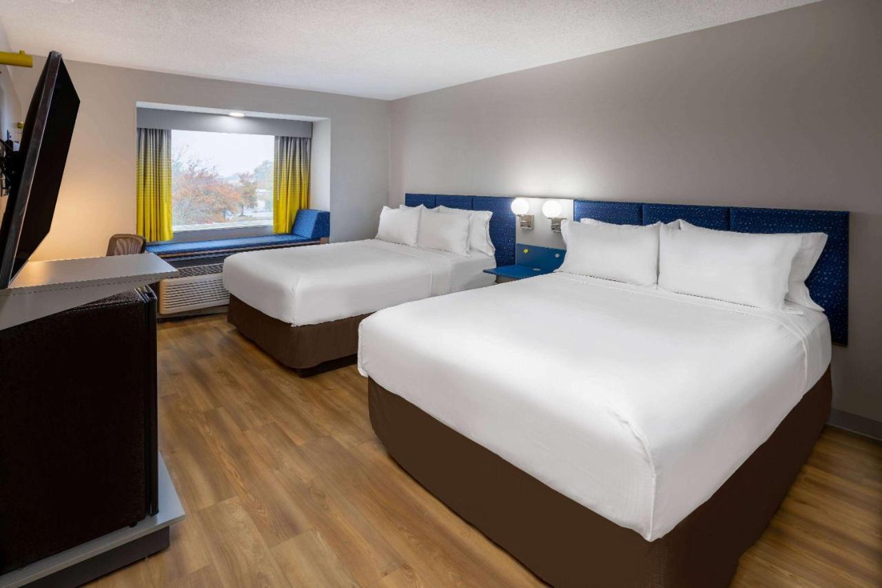 Microtel Inn And Suites - Salisbury Exterior photo