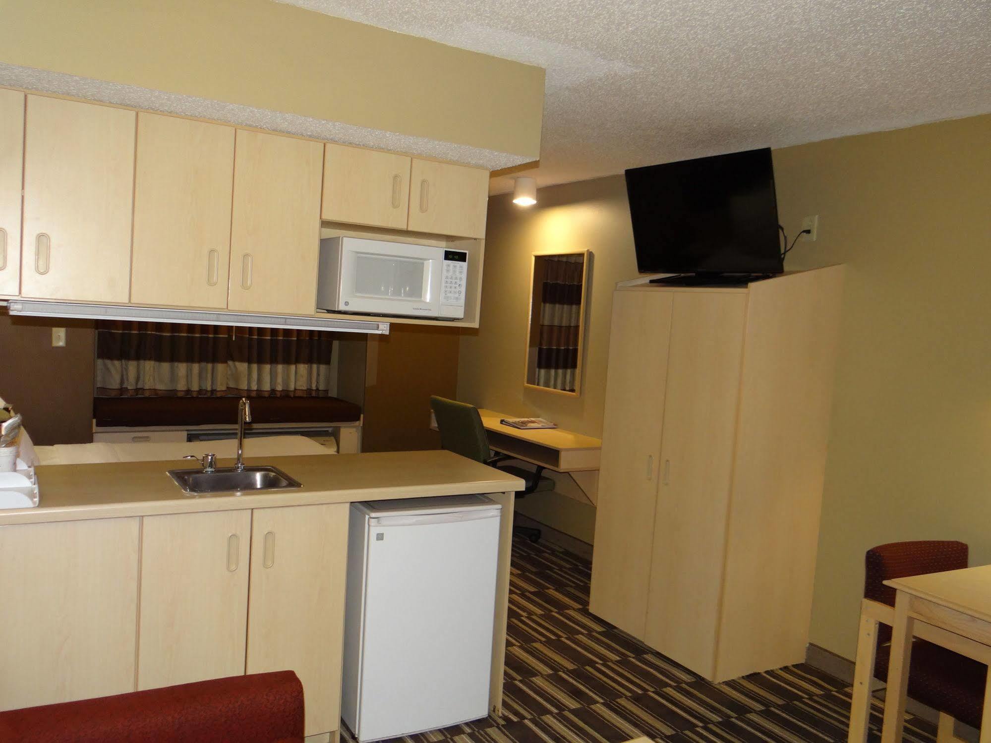 Microtel Inn And Suites - Salisbury Exterior photo